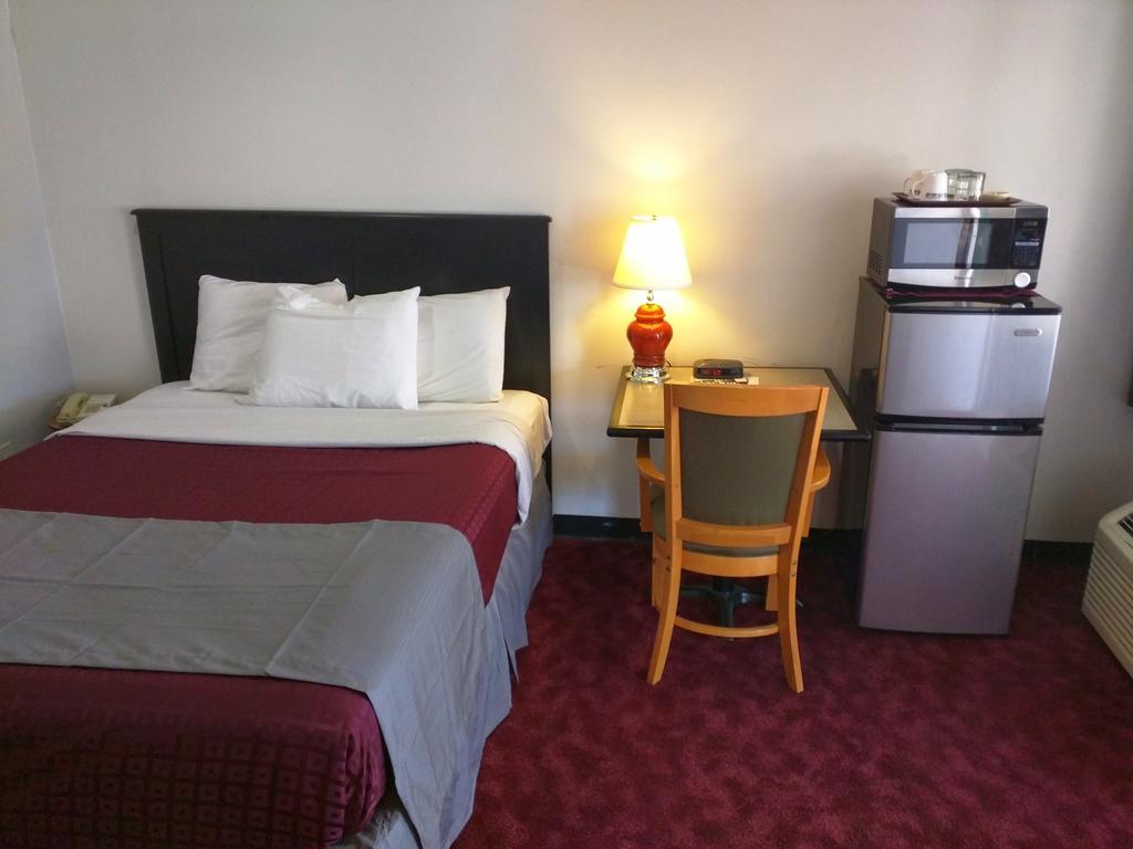 Skyview Motel - Prairie Du Sac Værelse billede